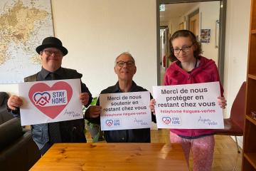 15 ème Bulle de bonne humeur. Jean-Noël, Vanessa et Jean, depuis leur chez soi au village d'Aigues-Vertes, nous remettent leur message et leur visage radieux.